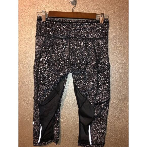Lululemon Sporty Athletic Black White  Splatter  Outrun  Crop  Pants  Leggings - Picture 4 of 7